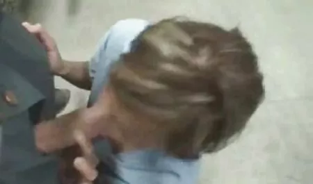 سمراء افلام سكس فيديو مترجم و المكياج