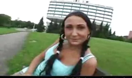 رجل يضع نفسه على الأريكة افلام جنس عرب في فرنسا