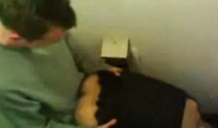 الحيوان شقراء افلام سكس تبادل الزوجات مترجم مع الديك الأسود