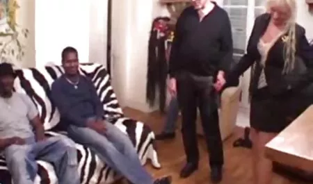 نحيل طالب مع مربع صغير افلام سكس مشاهير عرب للاستمتاع المدبوغة رياضي