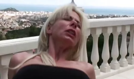 فتاة مواقع افلام سكس مترجم عربي في قبعة, بالإصبع, قبعة مع الأصابع ولعب الجنس امام الكاميرا
