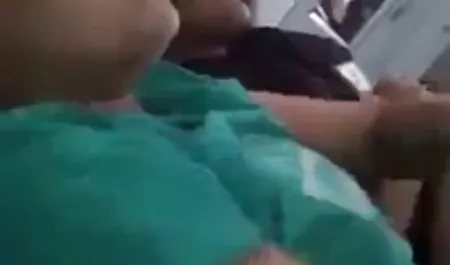 لم يؤمن الرجل بسعادته والبطاطا المقلية في قبعة امرأة افلام سكس مترجم عربي امهات شابة وسحق الكبار