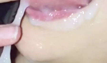 النساء مع الأسود و الأبيض للحصول على نقاط افلام جنس مترجم عربي للمزارعين في السرير