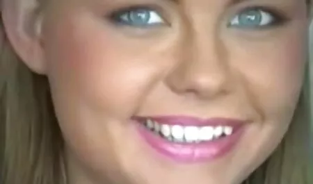 اثنين من الرجال سعيد أن يكون أمي مع كبير الثدي شقراء افلام جنس مترجم في حين يعمل زوجها.
