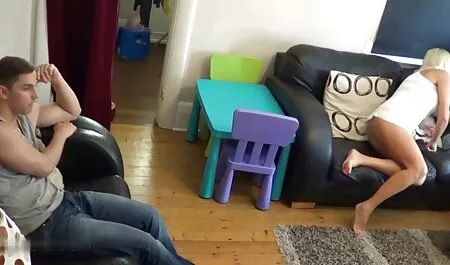 عاهرة سكس اسرائيلي مترجم عربي شابة على لعبة