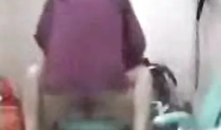 اثنين من الأعضاء في المهبل و الحمار فيلم جنس عربي من امرأة روسية