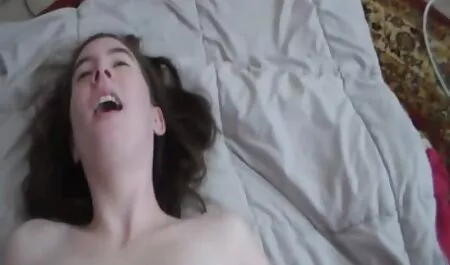 المرأة لديها افلام سكس مترجم امهات يوم عطلة.