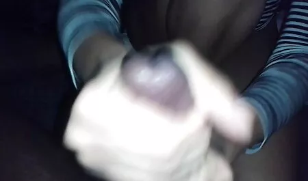 رجل يتوق إلى مواقع افلام سكس مترجم جديد الملابس والأحذية