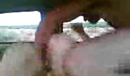 أم روسية في ساحة استعادة النظام في الشقة واستسلمت لصديق من الأمر. جنس سكس عربي