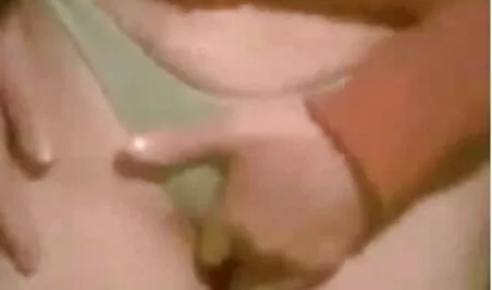 الشركاء لوضع سكس عربي ساخن جنس افلام المسمار في فم البالغ من العمر 18 عاما, في تي شيرت.